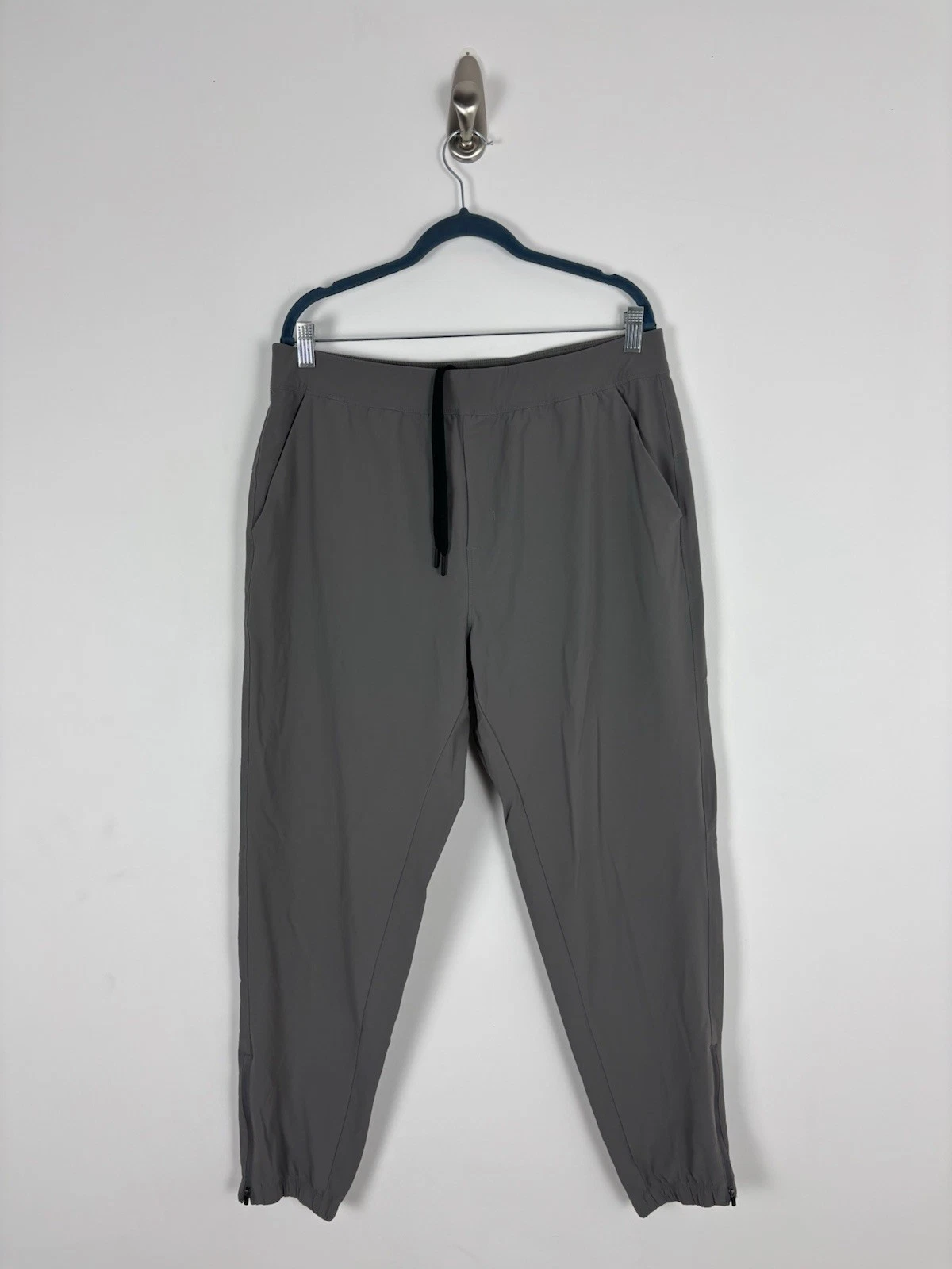 Public Rec Stadium Jogger Pant Size 36x32 Storm Gray Drwstring Ankle Zip Stretch