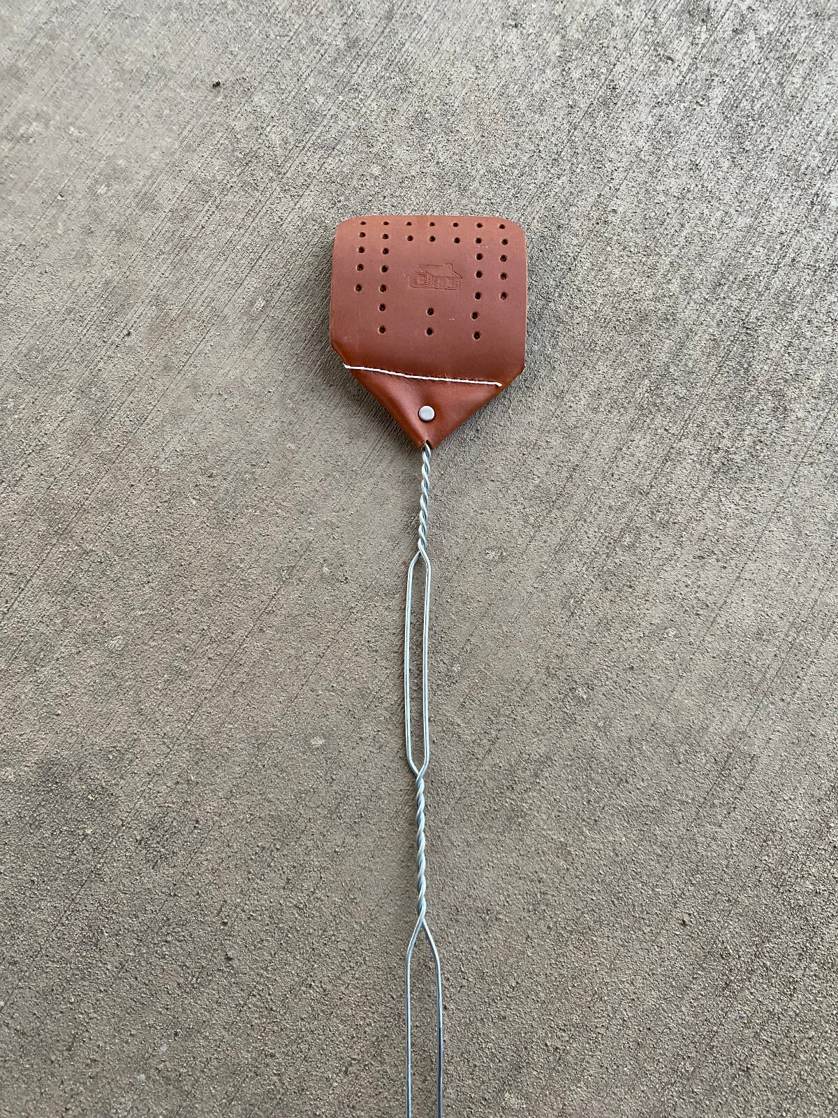 Heavy duty Amish made leather fly swatter log cabin print eBay