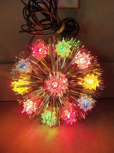 Vtg NOMA 11 Lite Mini Wreath Round Wall Decoration!  LIGHTS UP!  IOB