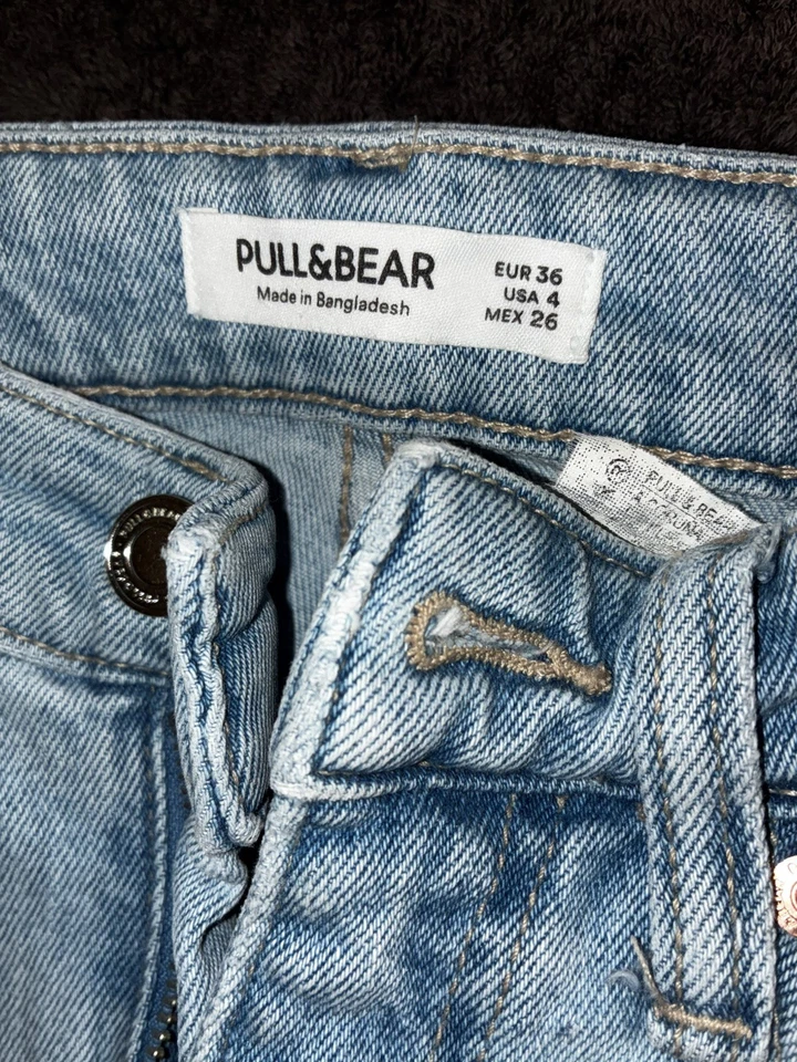 Jean Pull&Bear bleu clair taille 36 – Coupe droite / mom fit – Très bon état - Photo 2/2