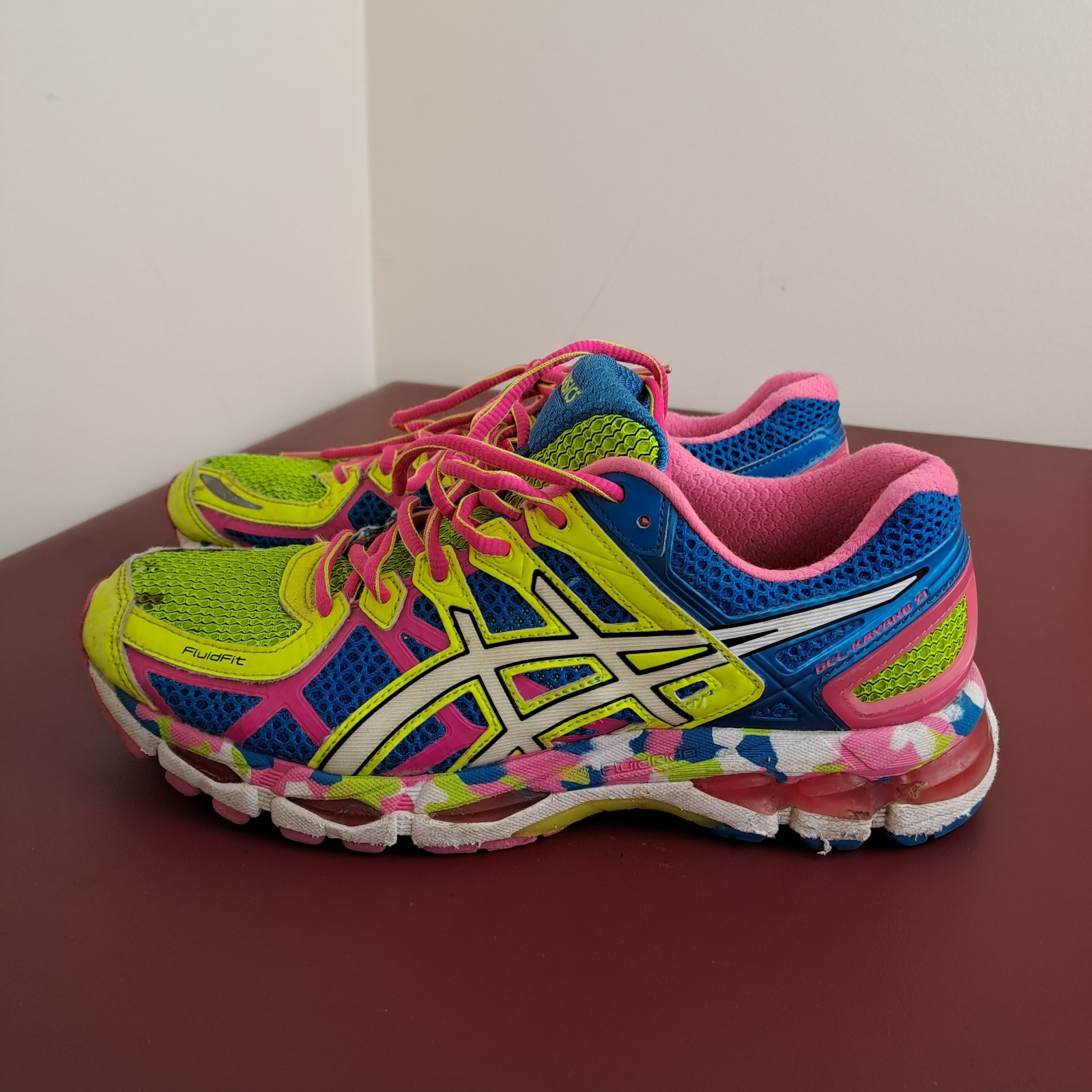 Asics Gel-Kayano 21 Running Shoes Womens Size 9 Neon/Pink Athletic Sneakers thumbnail 2