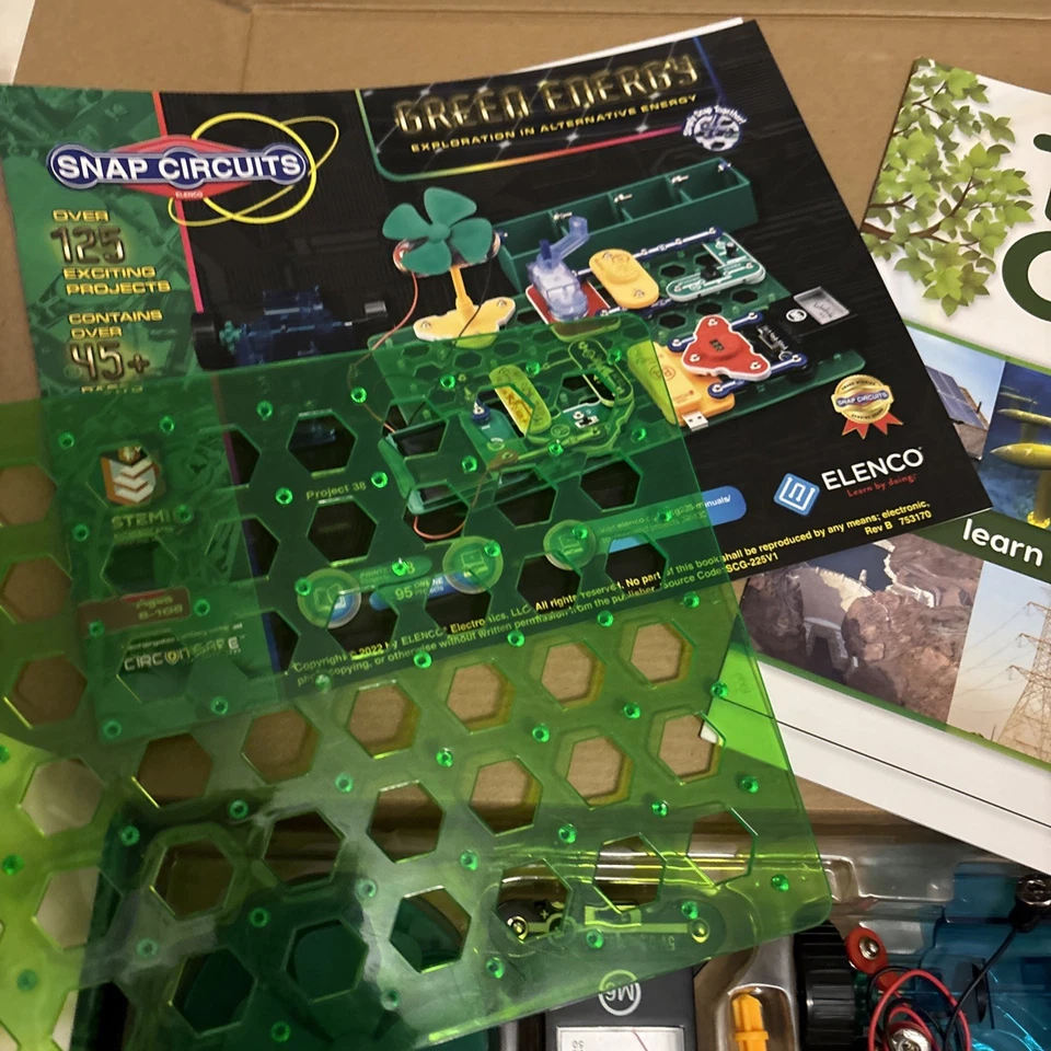 Kit de exploração Snap Circuits Green Energy Electronics | Mais de 125 emocionantes ST... - Imagem 3 de 4
