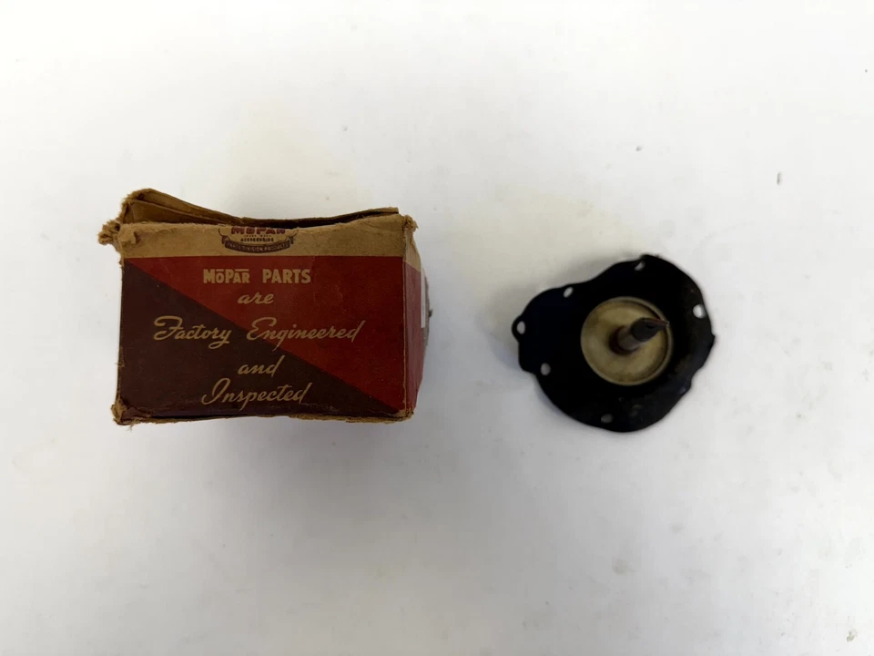 Dodge Chrysler Plymouth Royal 1938-1948 bomba de combustible y diafragma de refuerzo 689510 nuevo en stock Foto 3 de 4