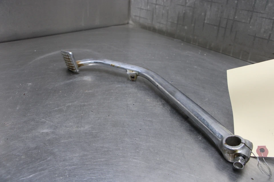 1985 Honda Magna 700 VF700C Rear Brake Pedal Foto 3 de 3