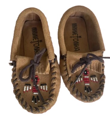 Minnetonka Kids Shoes Moccasins 7 Thunderbird Native American Tribal Suede Brown