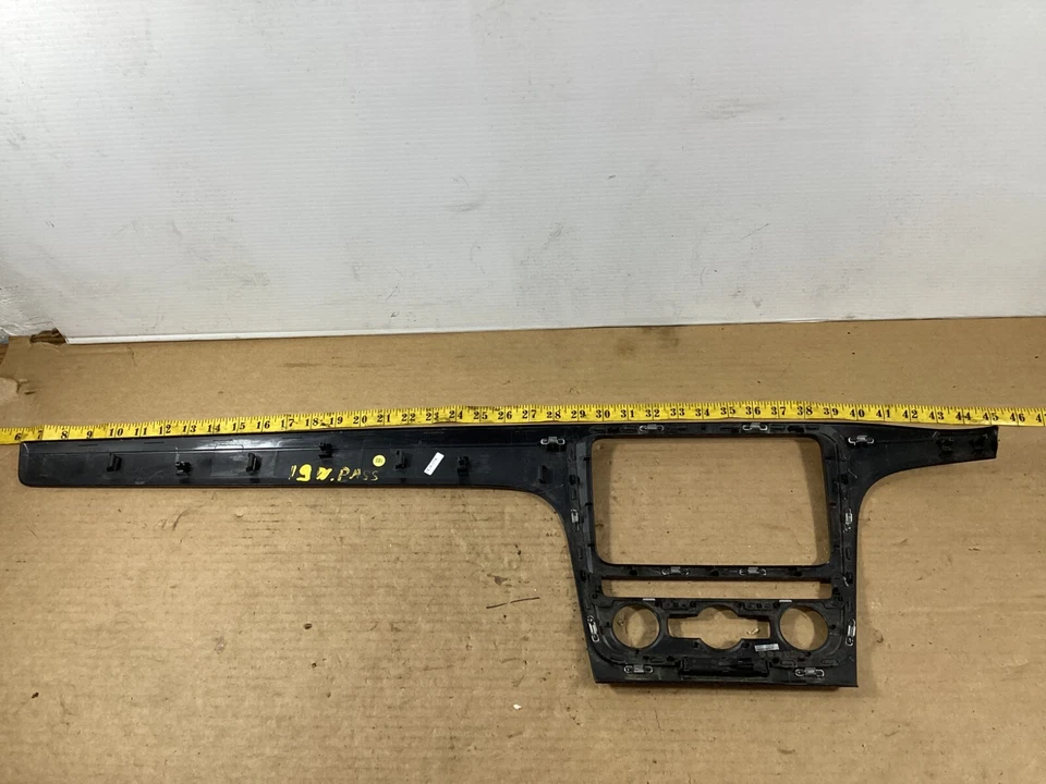 Volkswagen VW Passat Jetta 2016-2019 panel de tablero cubierta placa de moldura 561857212F fabricante de equipos originales. Foto 4 de 4