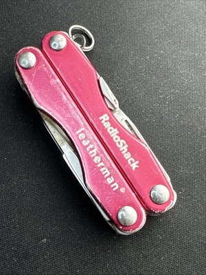 Leatherman Squirt E4 Multi-Tool w/Wire Strippers Radioshack - Parts/Repair