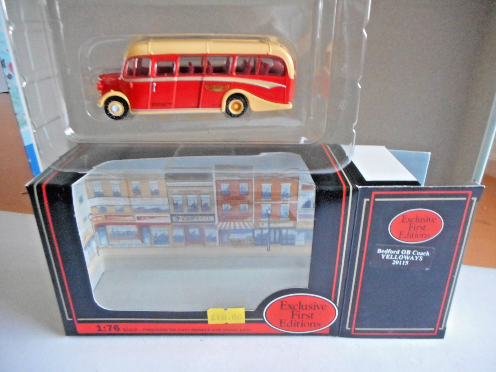 EFE 20115 Bedford OB Coach Yelloways Destination Bangor 1:76 + Box