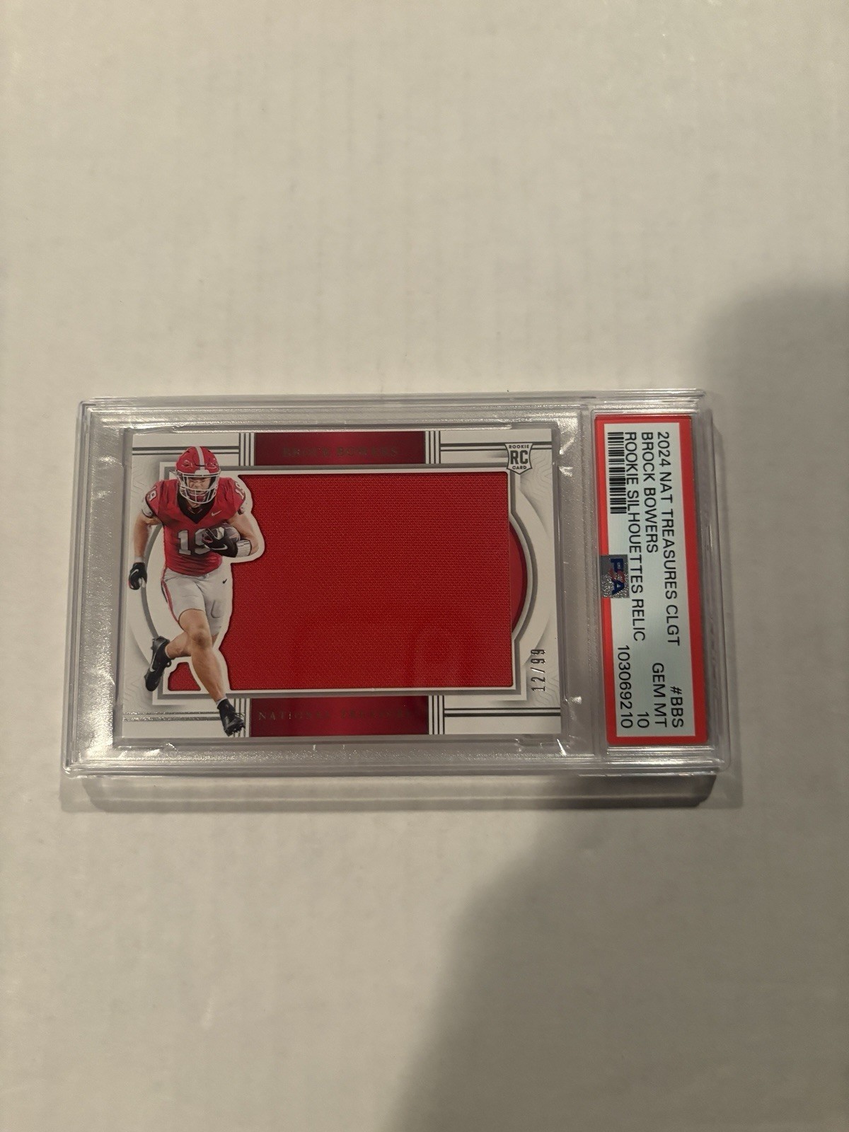 Brock Bowers Panini National Treasures Collegiate Rookie Silhouettes Relics #BBS Base