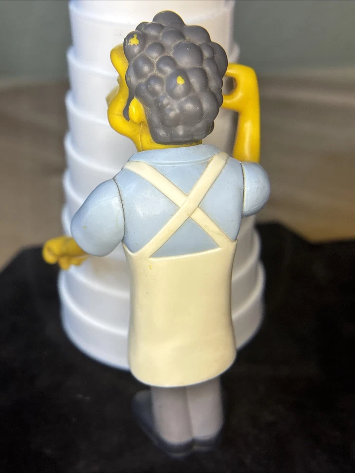 Figura de acción suelta de Los Simpson Moe Szyslak Playmates años 90 Foto 2 de 4