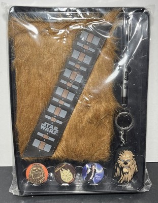 Star Wars Chewbacca Stationary Gift Set-New in box! Journal-Pen-Key Chain-Badges