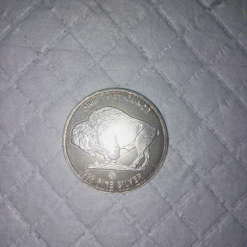 1 oz  .999 pure silver buffalo round (item#1)