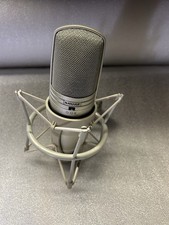 Shure KSM44 20Hz - 20kHz Large-Diaphragm Mult...