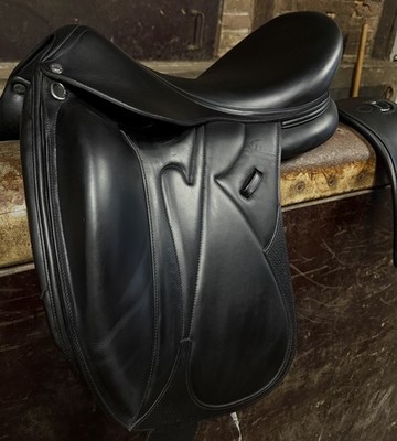 Devoucoux Dressursattel Makila