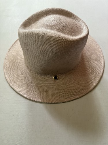 Moderno Sombrero de Panamá Monarquía Mujer Talla Mediana Toquilla Paja Hecho en Ecuador $255 - Imagen 4 de 8