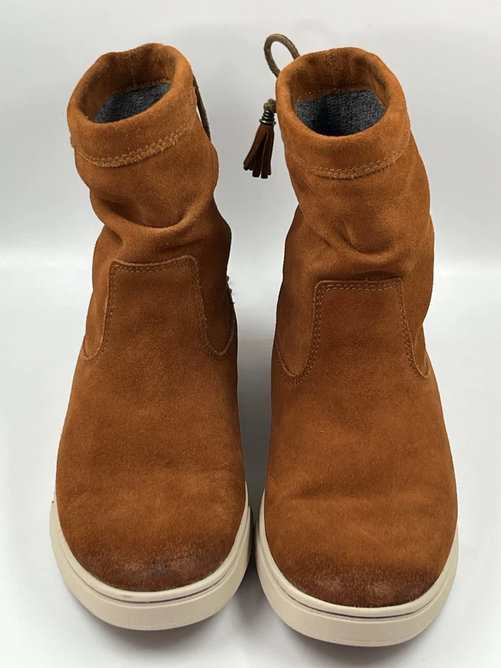 Women’s Olukai Kapa Moe Bootie US Size 9M In Burnt Amber Brown Suede Moccasin - Image 2 of 4