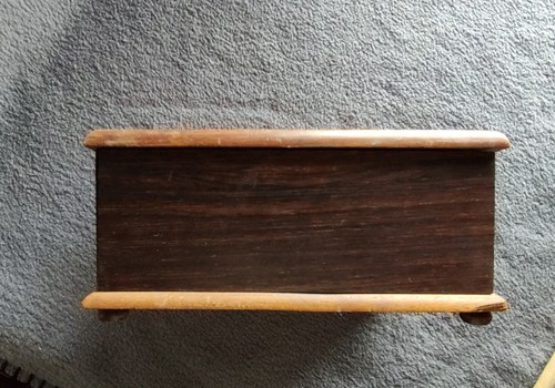 CAJA DE CIGARRILLOS ABATIBLE VINTAGE BRASILEÑA CON INCRUSTACIONES DE MADERA - Imagen 5 de 13