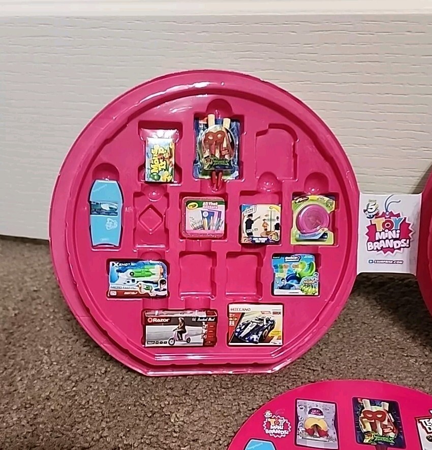 Zuru Toy Mini Brands Series 2 Collectors Case Gold Patrick SpongeBob