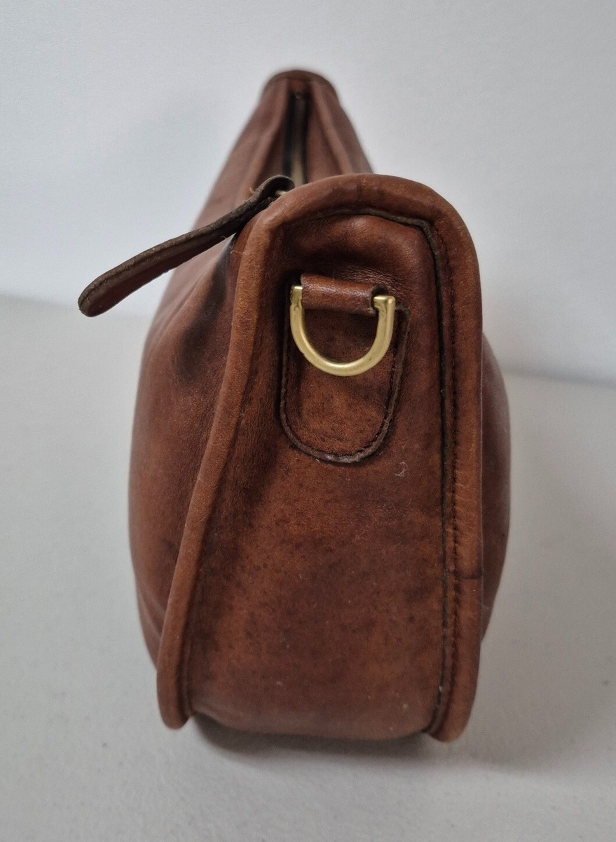 Vintage COACH #4040 Large Swinger Bag 1980s Glove Tanned Cocoa