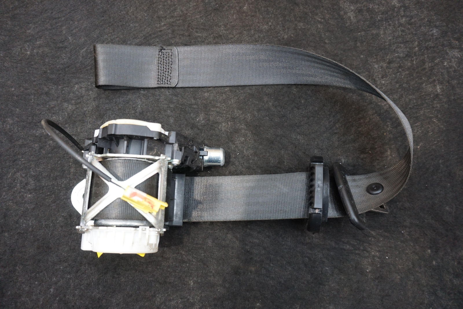 Front Left Driver Side Seat Belt 34040740 Maserati GranTurismo S M145 2008-19
