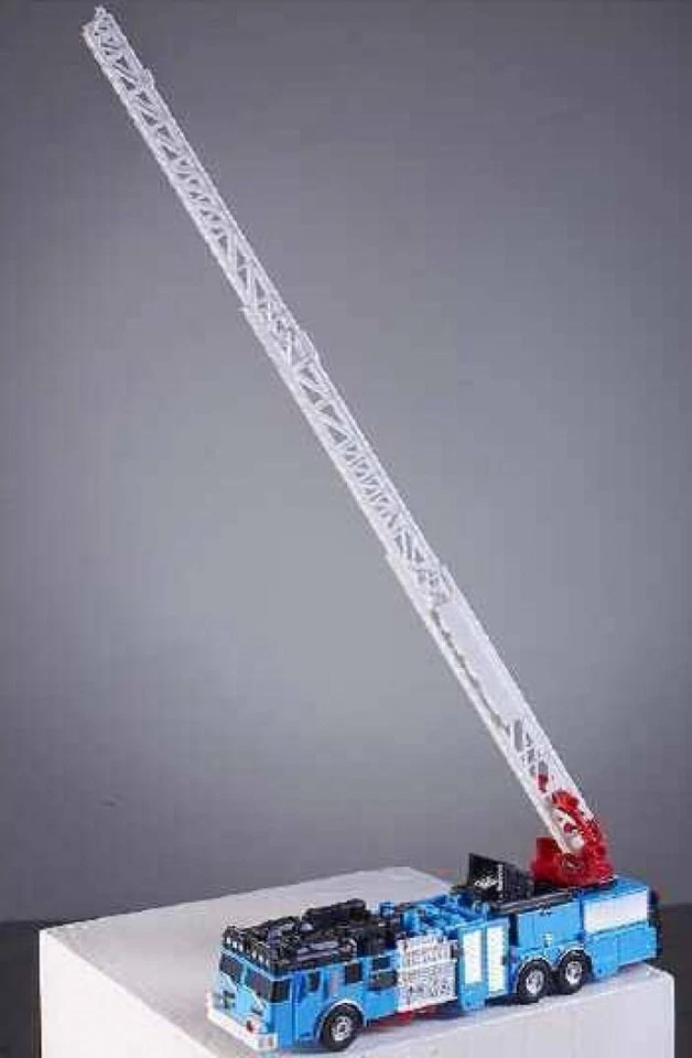 TFC-03 Hydrant | TFC Toys 3rd Party Transformers Figure & Combiner - Image 3 of 4