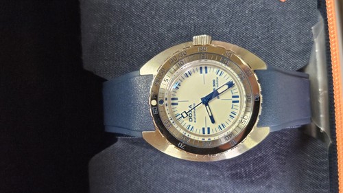 DOXA SUB 300 Great White Topper Limited Edition Automatic Dive...