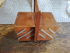 PICCOLO MOBILETTO PER CUCITO ANNI 60