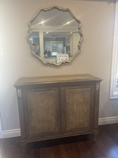 Buffet ancien en bois avec miroir