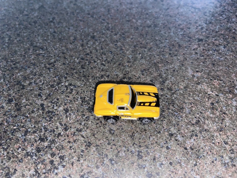 Micro Machines Chevy Corvette Stingray Turbo Wheels Yellow black , 1989 Galoob - Image 2 of 4