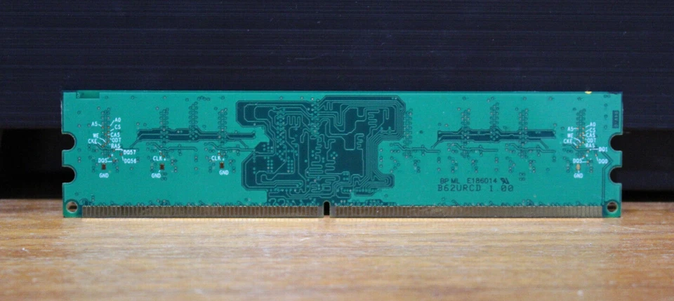 PNY 6464TFTHE8G09BPJ 512MB 1Rx8 PC2-5300 DDR2-667 667MHz Desktop Memory DIMM - Image 2 of 2