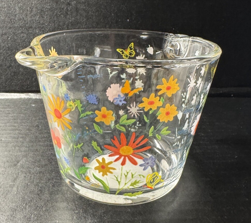 NEW 🦋 Dolly Parton 🦋 Clear Glass Measuring Cup - Handle Wildflowers