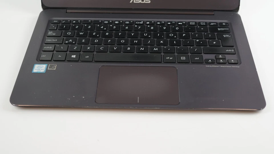 Asus Zenbook Ultrabook 8GB RAM 128GB SSD Windows 10 Slim Backlit Lightweight PC - Image 2 of 4