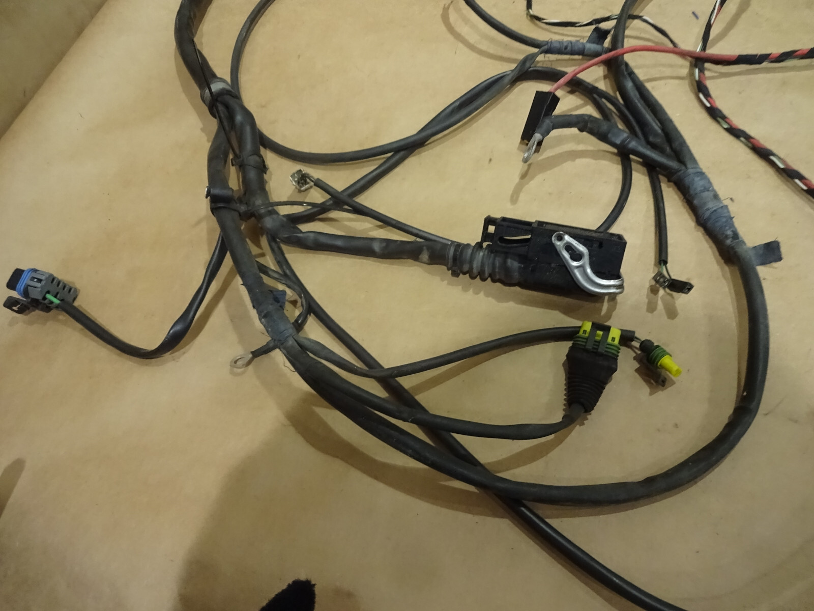 Ferrari 360 Connection Cables LH Left Engine Compartment Wiring P/N 182199