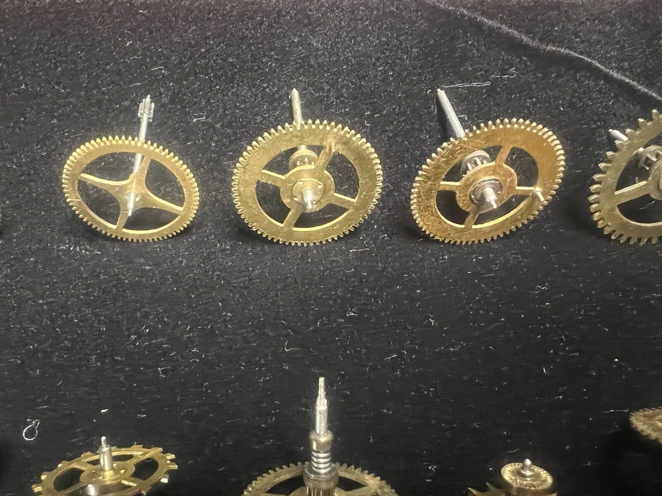 UHRRAD Getriebe Bewegung Zahnräder Pendel Tisch Lotto 21 Teile - Image 3 of 4