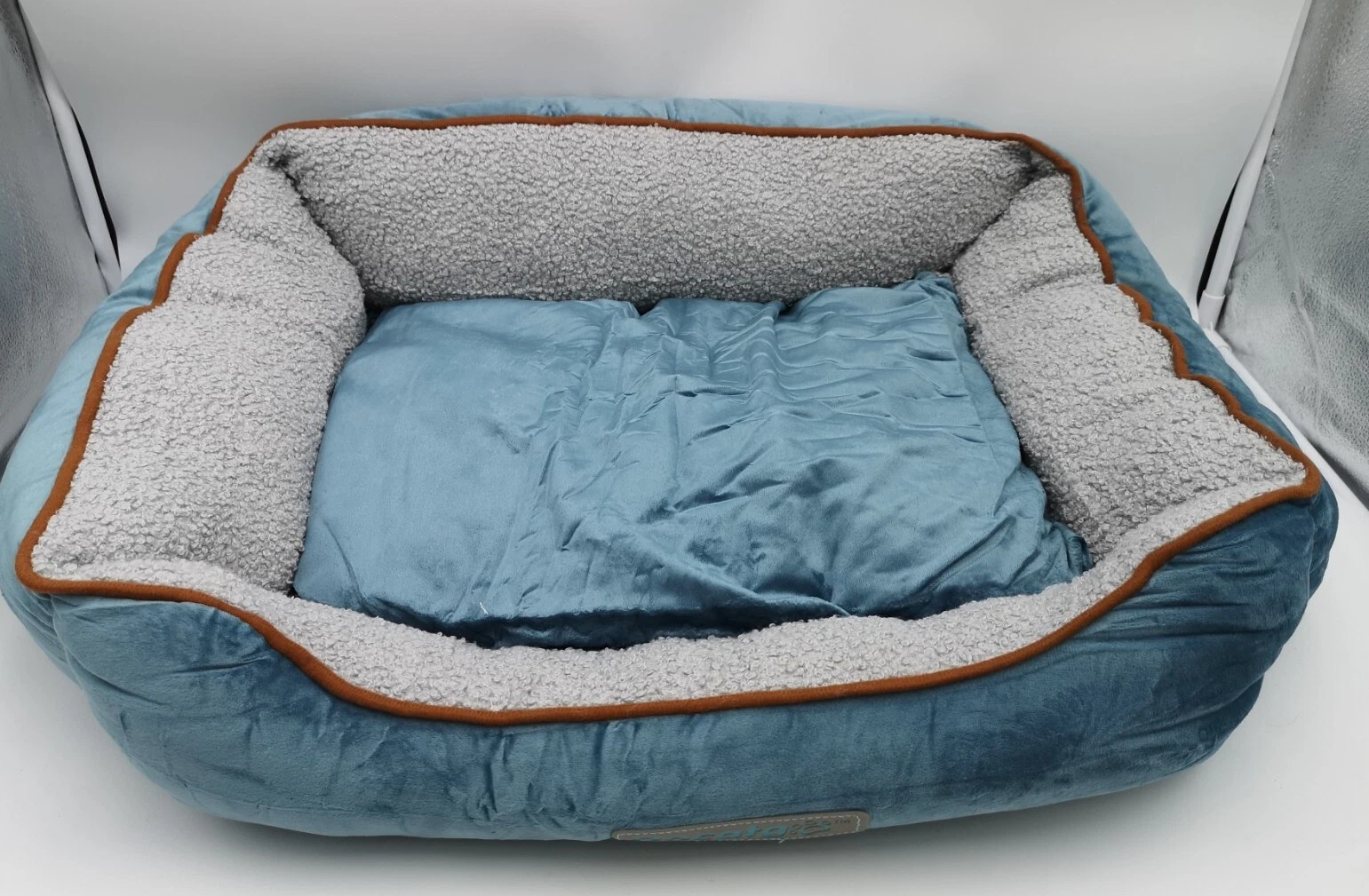 Docatgo Dog Bed, Puppy Bed,Pet Bed with Reversible Cushion Medium Small Dog(M)
