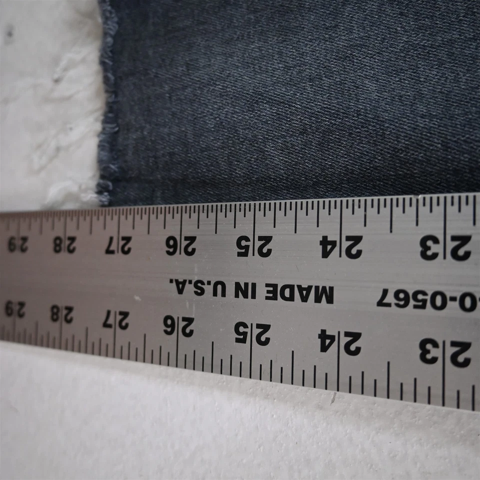 Pantalones de mezclilla elásticos grises dobladillo crudo ajustados Black Orchid 26 para mujer Foto 4 de 4