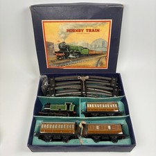 Hornby Train No. 101 Tank Passenger Set Clockwork Track O Gauge