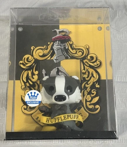 Funko Pop Exclusive Harry Potter Hufflepuff Badger #3 Protector Only