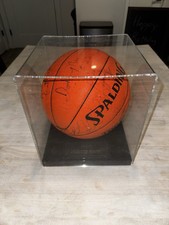1990-91 Charlotte Hornets Signed Basketball - Dell Curry/Muggsy Bogues & More 
