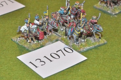 15mm Mittelalter / Perser - General & Eskorte 9 Figuren - (131070)