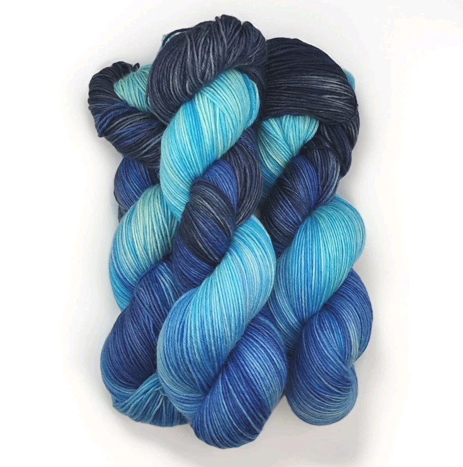 Handgefärbte Wolle 100g WEICH Strickgarn Wolle Strickwolle Garn Sockenwolle Blau - Bild 2 von 4