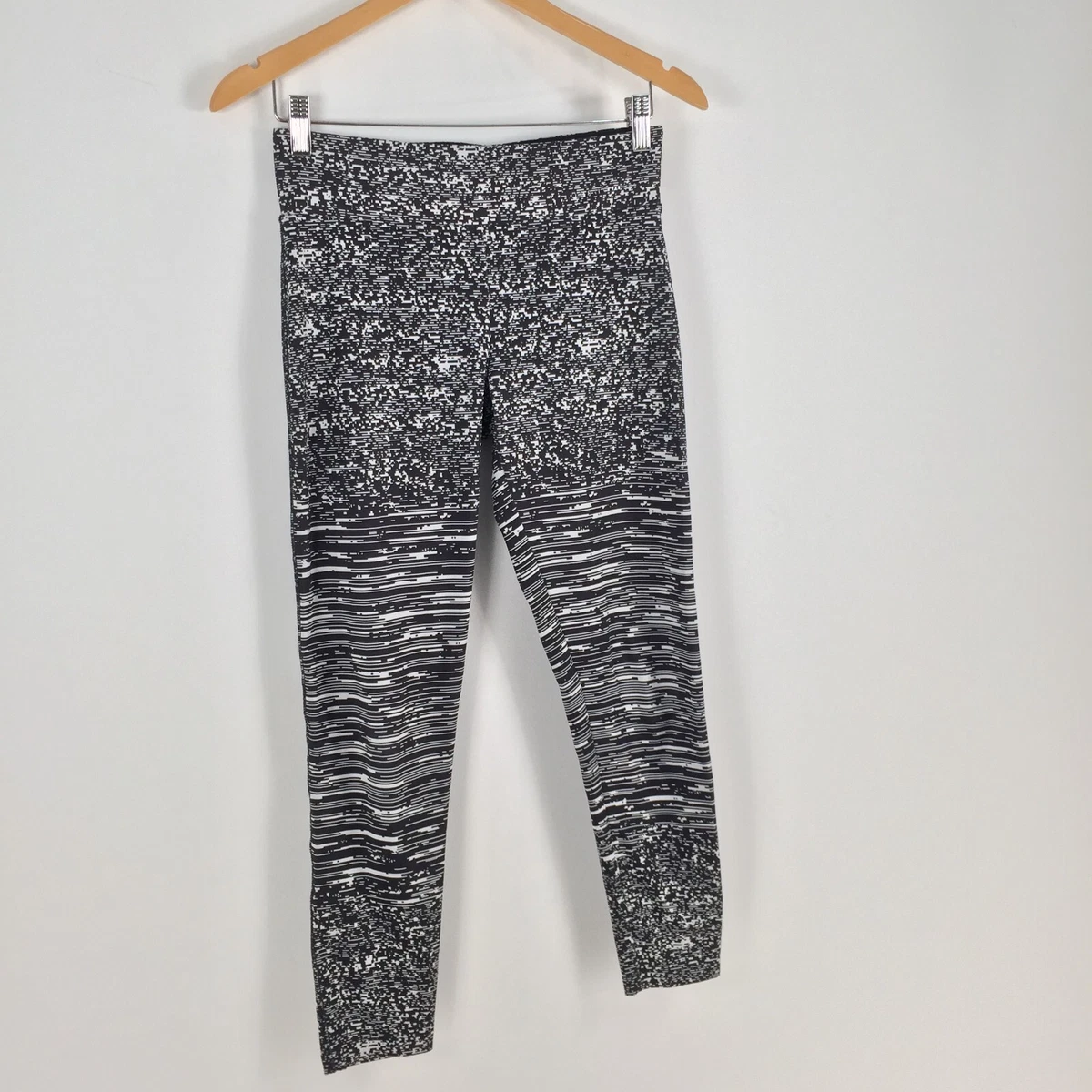 Oysho Fitness womens leggings size M black static print stretch