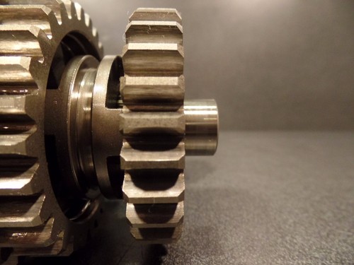 2006 SUZUKI RMZ 450 TRANSMISSION TRANNY GEAR BOX - Picture 5 of 11