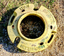 Used F&h Wheel Weight For Tractor 1487257