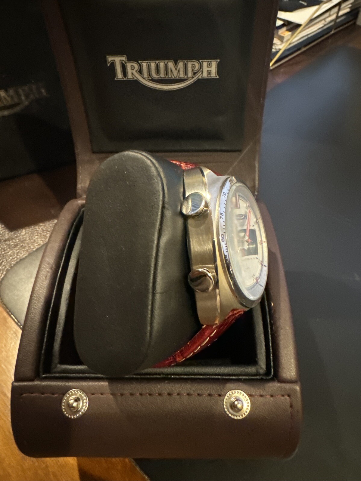 Triumph Wrists Watch - image 6