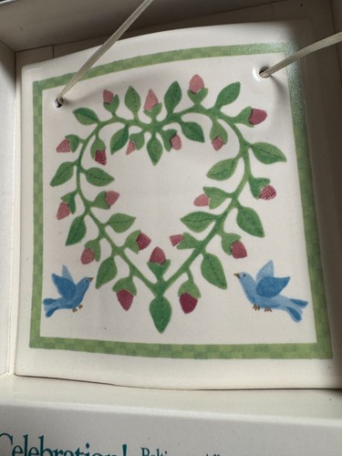 Piastrella da appendere Celebration of American Quilts nuova in orig. scatola 4" x 4" porcellana - Foto 8 di 9