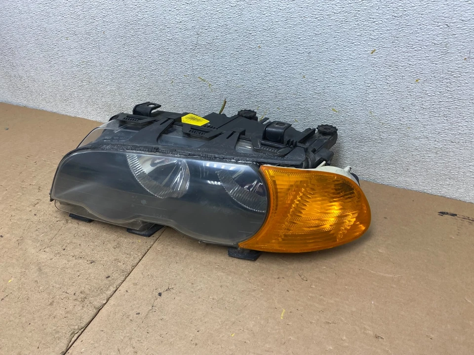 1999 - 2001 年宝马 E46 325i 330i 左驾驶员侧卤素车头灯原始设备制造商 P6837 DW — 第 2/4 张图片