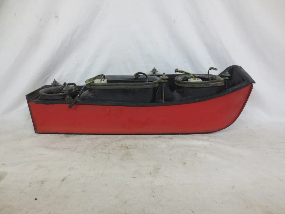 83 84 Ford Thunderbird tail light LH drivers side ~~~ 002 11 05 25 - Image 3 of 4