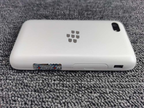 BlackBerry Q5 Unlocked 4G/LTE 8GB 5MP Keyboard Smartphone SQR100-1 Fully working - Picture 7 of 13