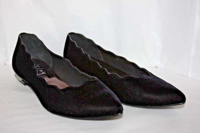 womens black velvet flats